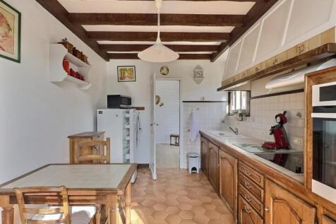 Property Image 4