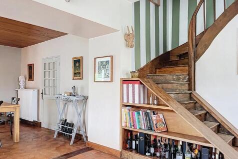 Property Image 9