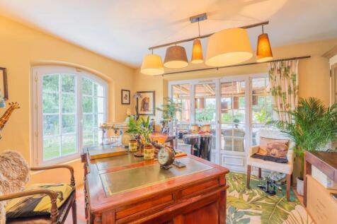 Property Image 5