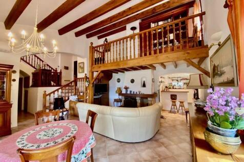 Property Image 4