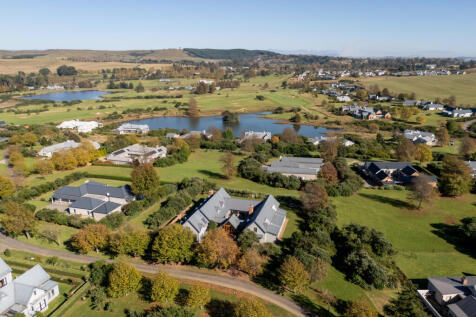 Stunning Gowrie Farm estate