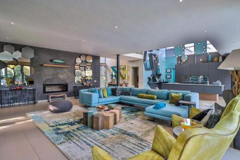 Main lounge