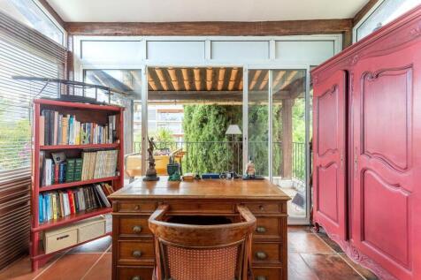 Property Image 8