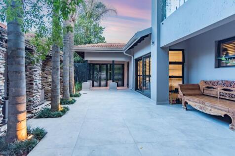 Entrance courtyard