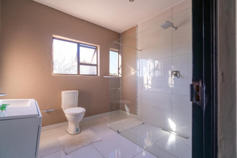 Bathroom in section 2