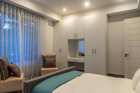 Property Image 100