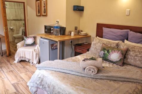 Unit 7 - Bedroom