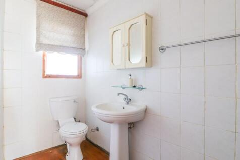 Property Image 100