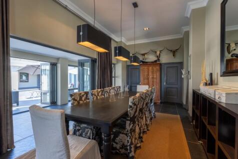Sociable dining