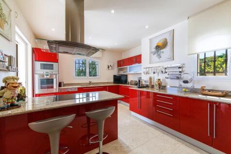 Property Image 9