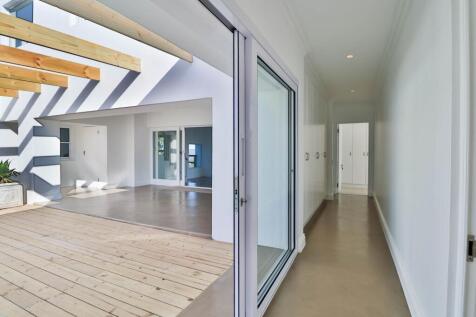 Entrance  passage to bedrooms