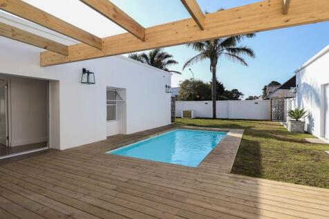 Pool area   Garden