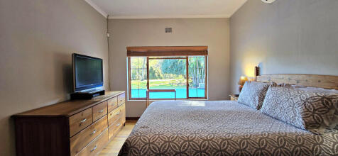 MAIN BEDROOM