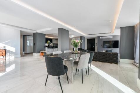 Dining onto Lounge