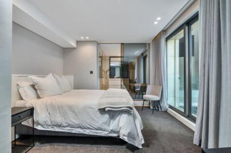 Second Bedroom onto En-Suite