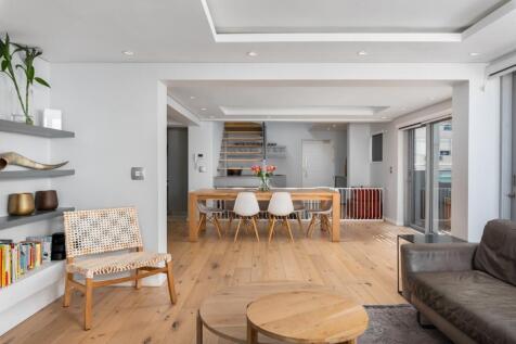 Lounge onto Dining