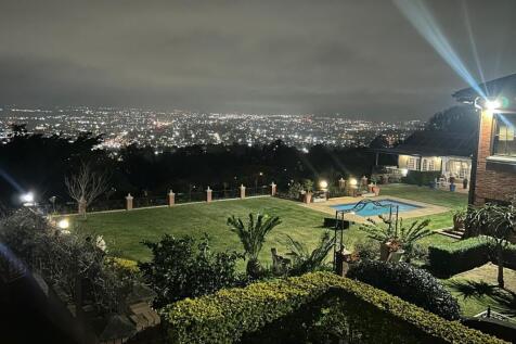 Property Image 100