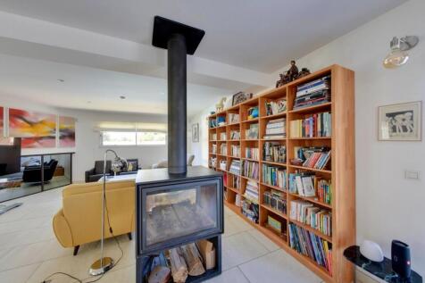 Property Image 28
