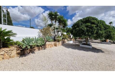 Property Image 104