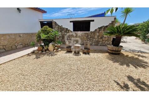 Property Image 100