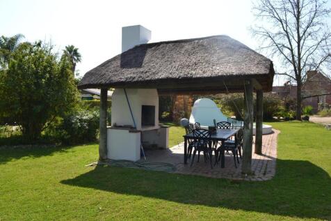 Lapa with Braai