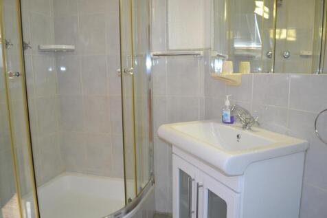 Bedroom 4 upstairs En -Suite Bathroom