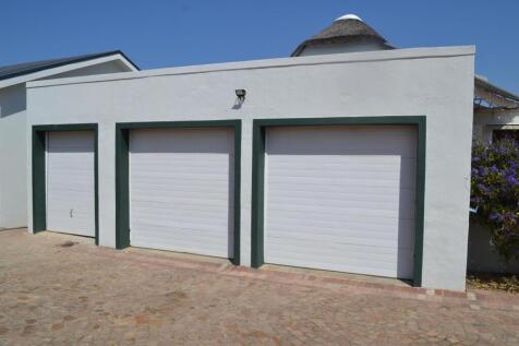 Double garage with storage