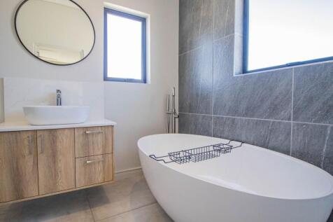 Full Ensuite