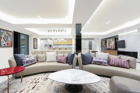 Formal Lounge