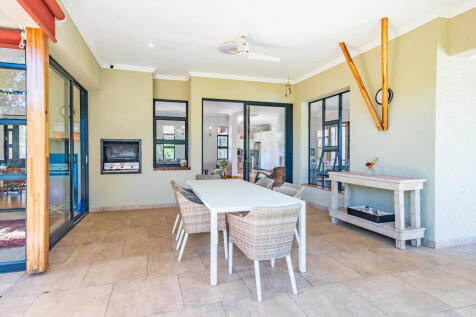 Covered Patio  Gas Braai