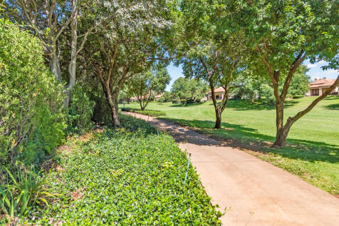 Landscaped Golf Course Boundary