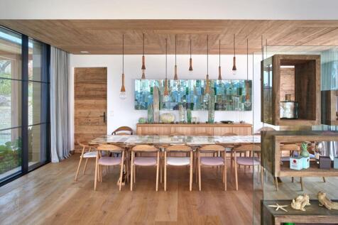 Dining room Wooden floor