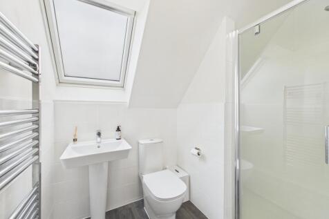 EN-SUITE TO BEDROOM TWO