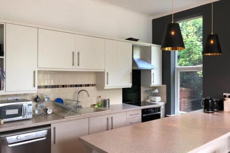 Flat 1 Kitchen