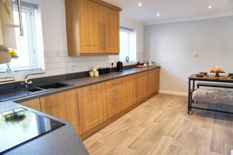 Dining kitchen