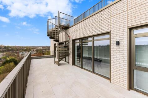 Balcony/staircase 2