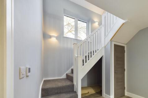 Entrance hall Stairc