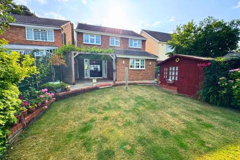 Rear Garden toward h