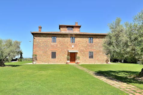 Tuscan Farmhouse