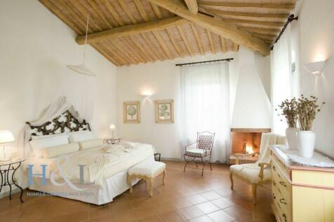 Il Borgo bedroom 