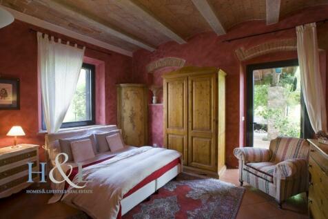 Il Borgo bedroom 