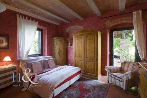 Bedroom Tuscany