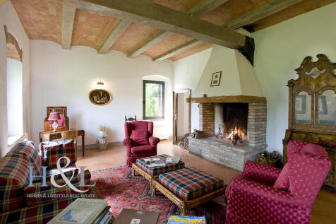 Tuscan Fireplace