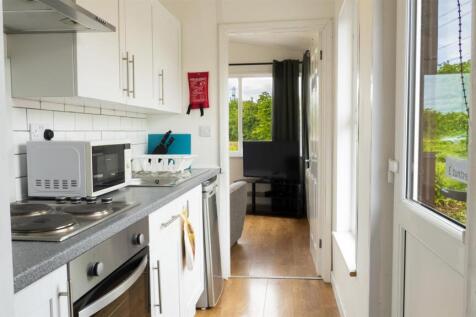 kitchen2.jpg