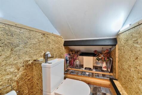 First floor WC