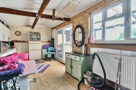 Utility multi purpose room