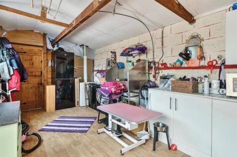 Utility multi purpose room