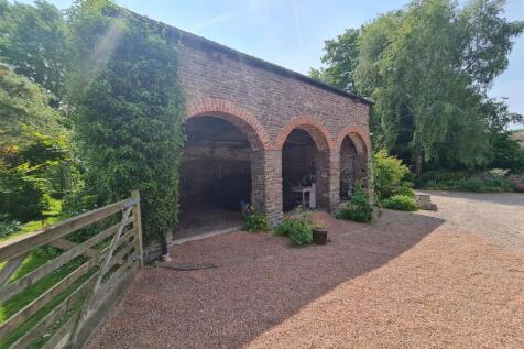 Stone barn.jpg