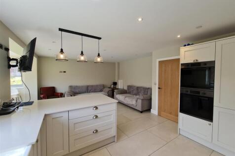 Cefn Coed kitchen 2 to use.jpg