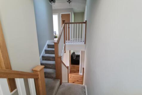 Cefn Coed landing to use.jpg